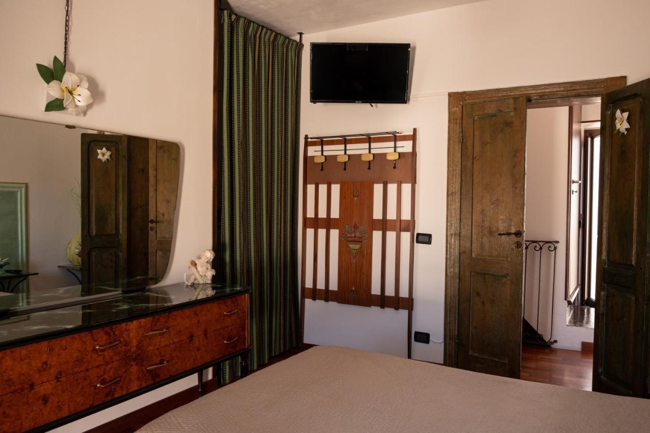 "Il Miglio" Country House Pettorano sul Gizio Bagian luar foto