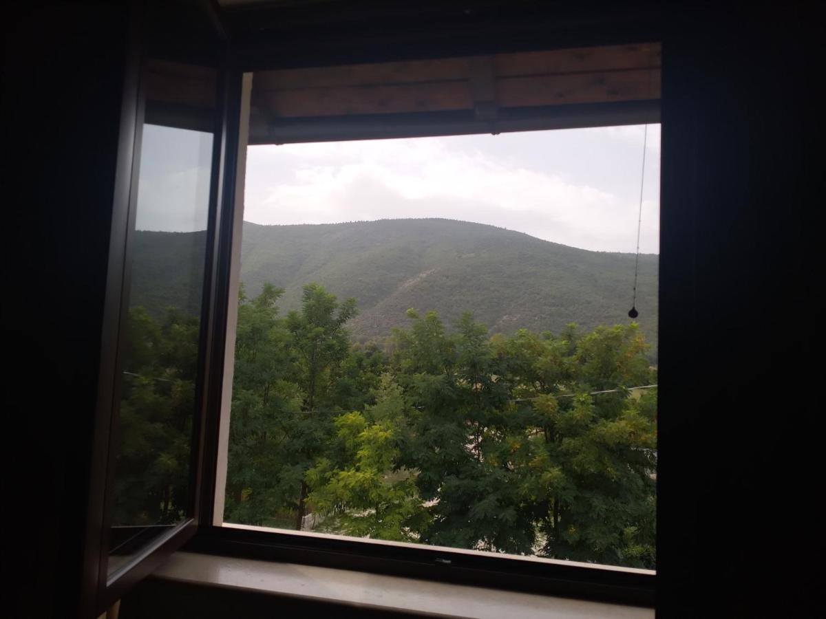 "Il Miglio" Country House Pettorano sul Gizio Ruang foto