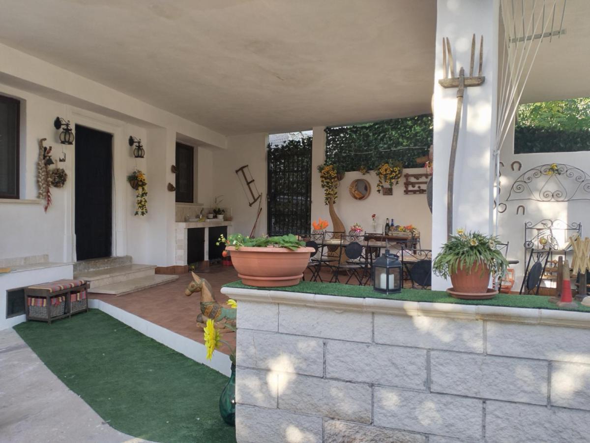 "Il Miglio" Country House Pettorano sul Gizio Bagian luar foto