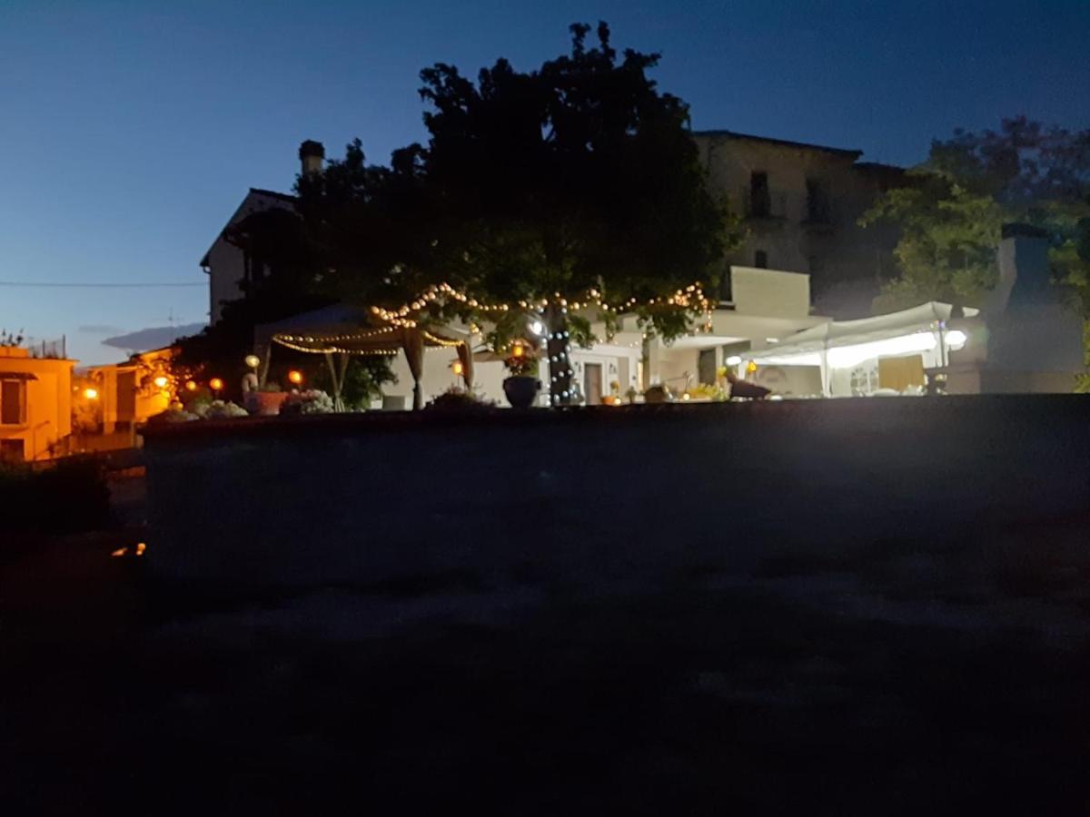 "Il Miglio" Country House Pettorano sul Gizio Bagian luar foto