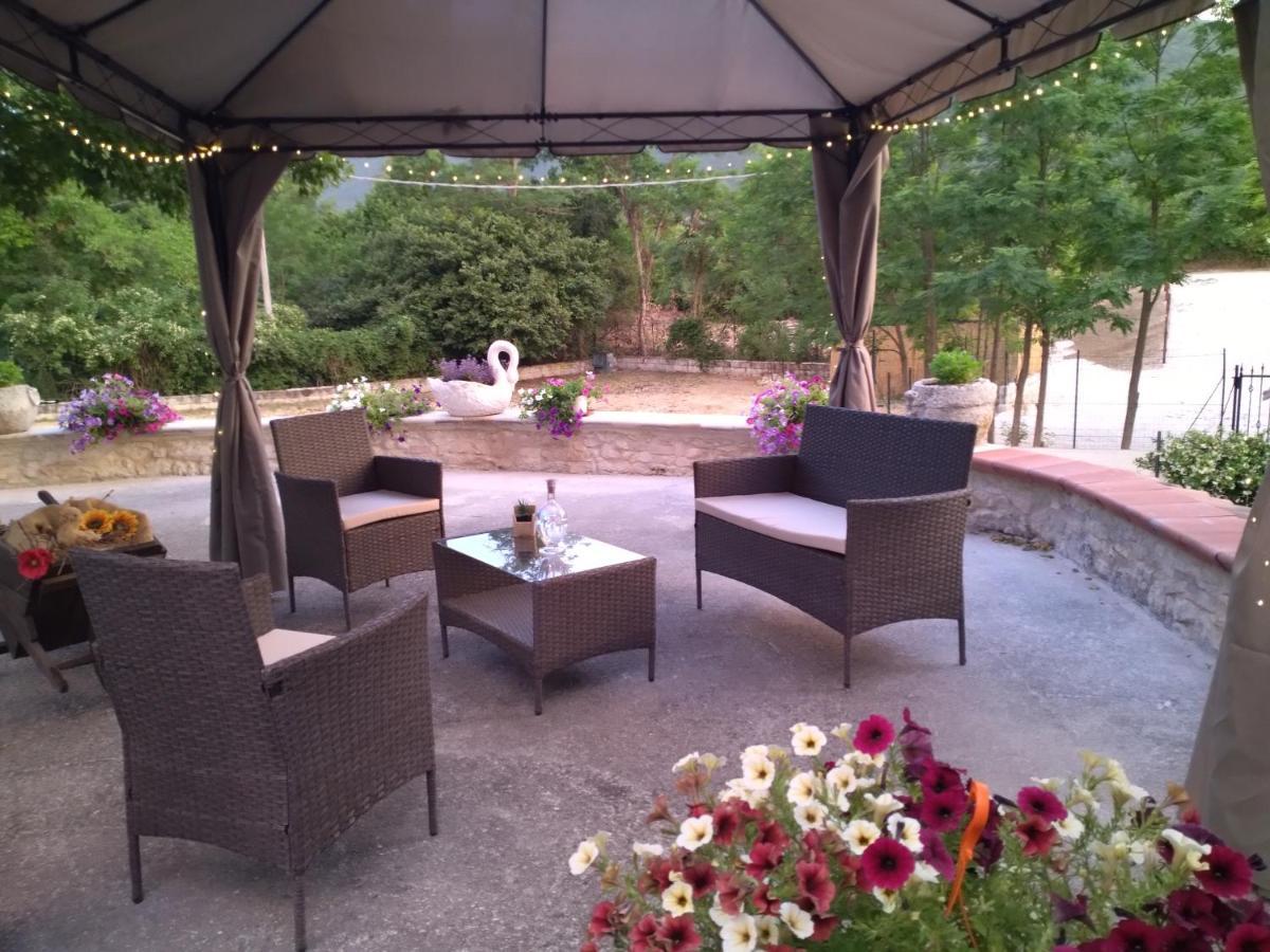 "Il Miglio" Country House Pettorano sul Gizio Bagian luar foto
